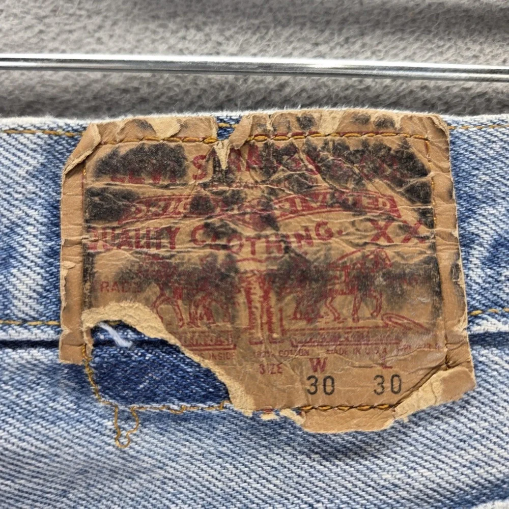 Levis 12885 important
